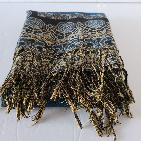 JACQUARD PASHMINA SCARF 26 '' W X 70'' L--NWOT- BLUE /GOLD FLORAL DESIGN - Picture 3 of 3